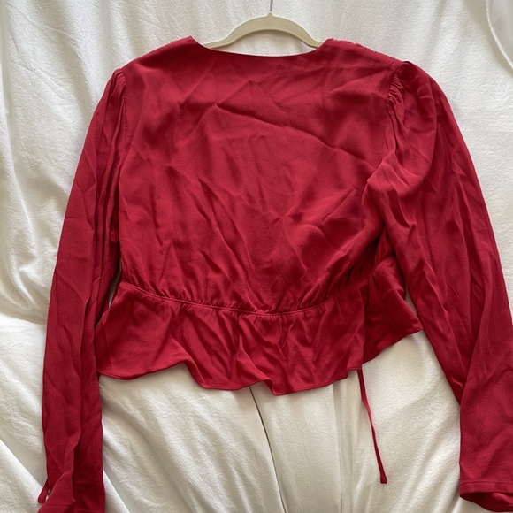 New with tags Aritzia Sunday Best New Cropped top - Picture 7 of 7